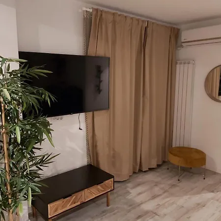 Dxn Luxury 6 Apartamento Năvodari